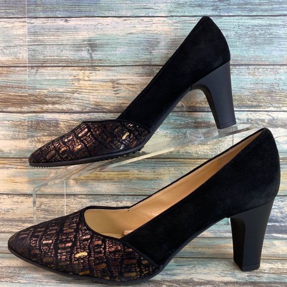 Brunate Womens Black Suede Pumps Heels Size 7-7.5M Handmade Pointed Toe Formal - Picture 2 of 13